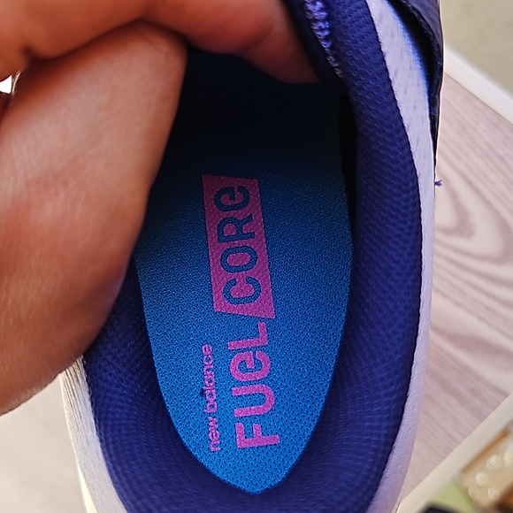 New balance fuel core sneakers tennis shoes size 5 youth - Picture 11 of 13